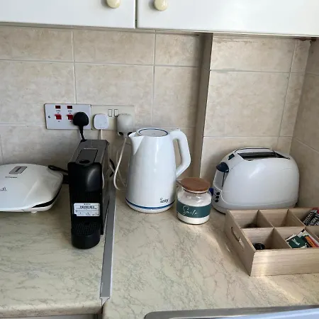 Apartament Spacious Beautiful 1 Bedroom !!!