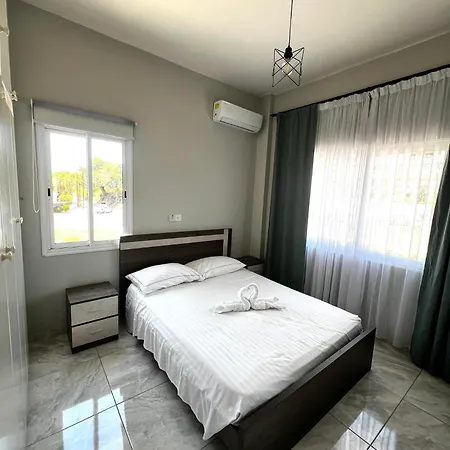 Spacious Beautiful 1 Bedroom !!!
